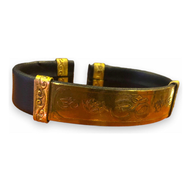Brazalete Om Grabado Tipo Piel
