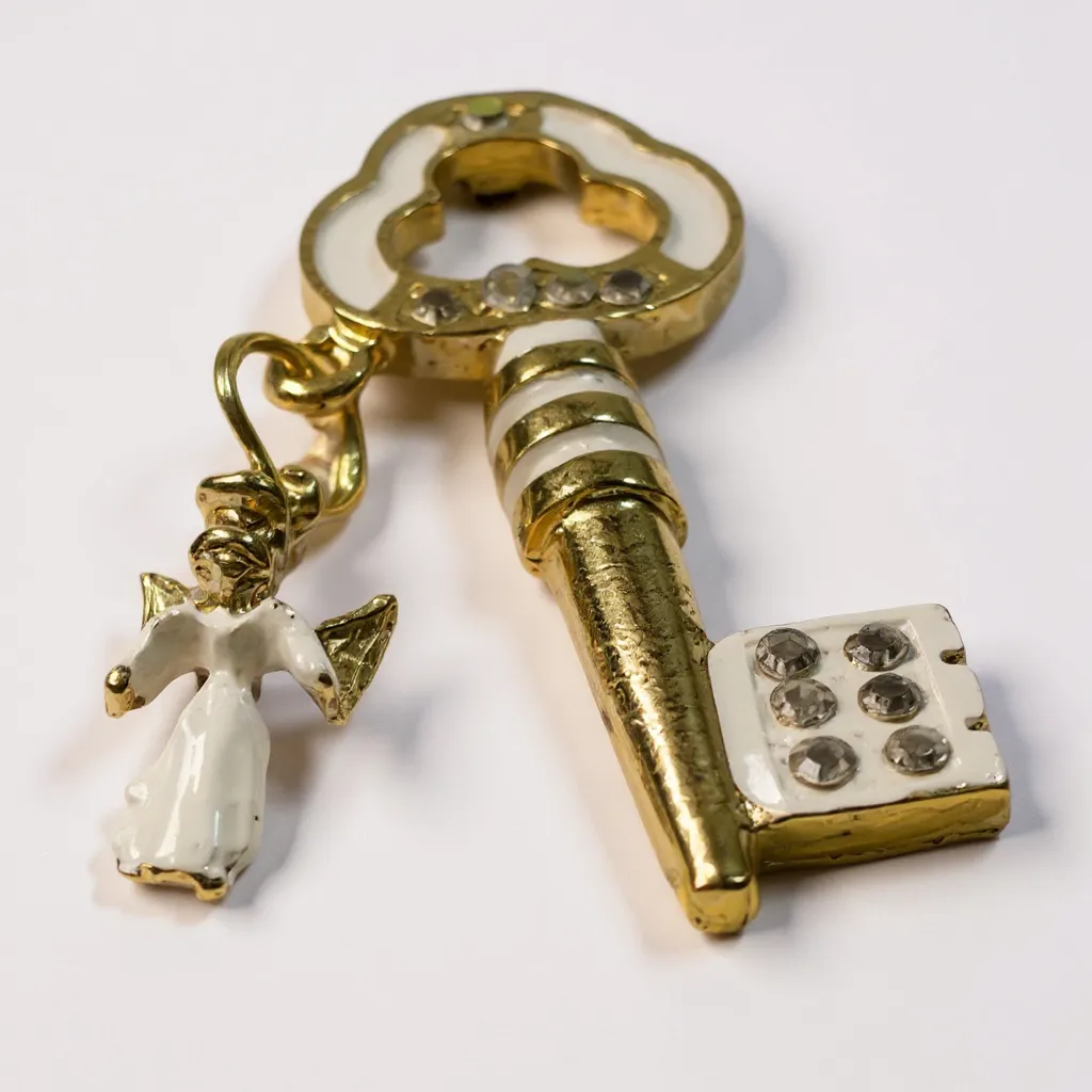 Arcangel Gabriel Prendedor Llave 4.2x1.5x4 (Copia)