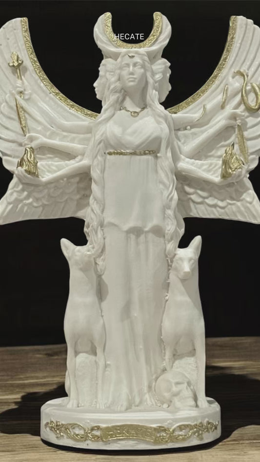 hecate escultura de resina 12 cm de alto