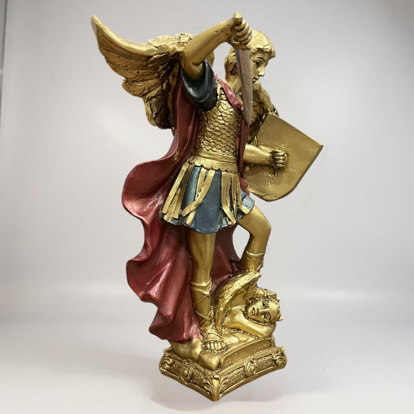 Arcangeles De Resina 24cm de altura