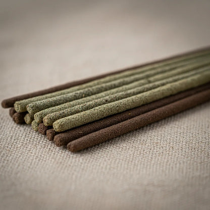 Incienso Artesanal 20 Varitas Gruesas Aroma A Elegir Salud Y Protección by HEREJE
