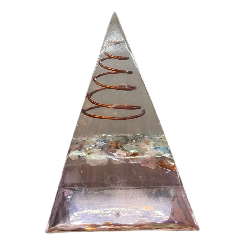 Pirámide De Orgonita 7cm Con Cuarzo Rosa Y Cobre Rosa Claro by HEREJE