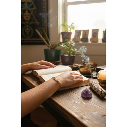 Esclava De Tumbaga Grabada Con El Om Mani Padme Hum