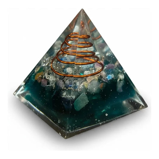 Piramide Orgonita 4 Cm De Altura Verde by HEREJE
