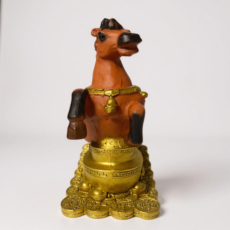 Caballo Del Año Chino Escultura De Resina 12x10x6cm