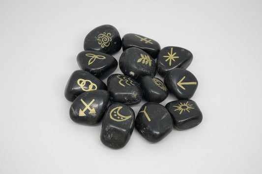 Runas Brujas Piedras De Gitana En Cuarzo 13 Piezas.