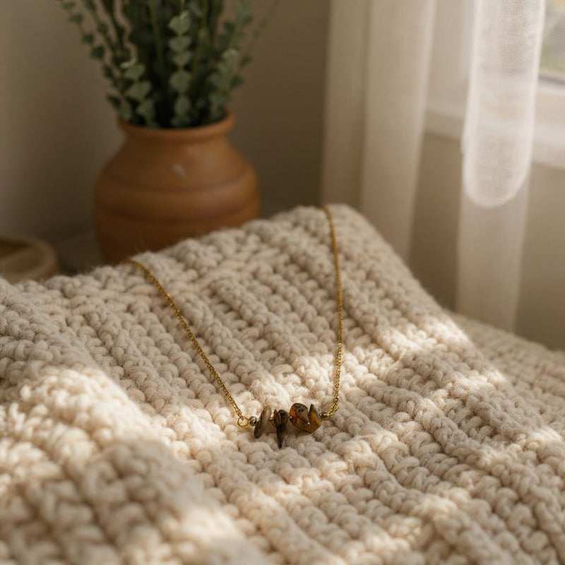 Collar Aquíje Pedra Cuarzo Dorado 45 Cm