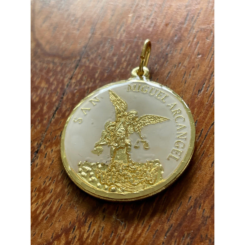 San Miguel Medalla Dorada Y Encapsulada 30mm Varios Colores