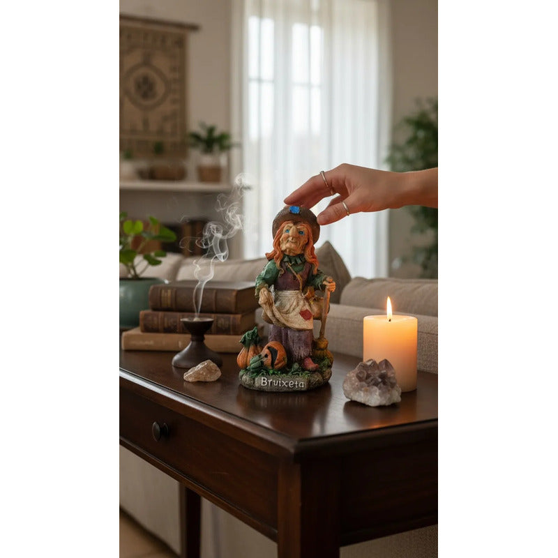 Elfo De Resina Figura De 16 Cm De Altura Pintado A Mano Bruxieta by HEREJE
