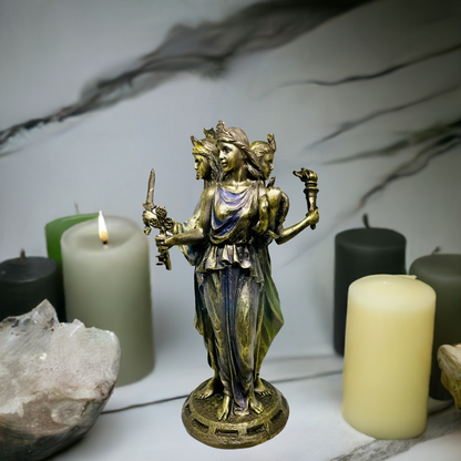 Estatua Hecate Triple Diosa Resina 21cm