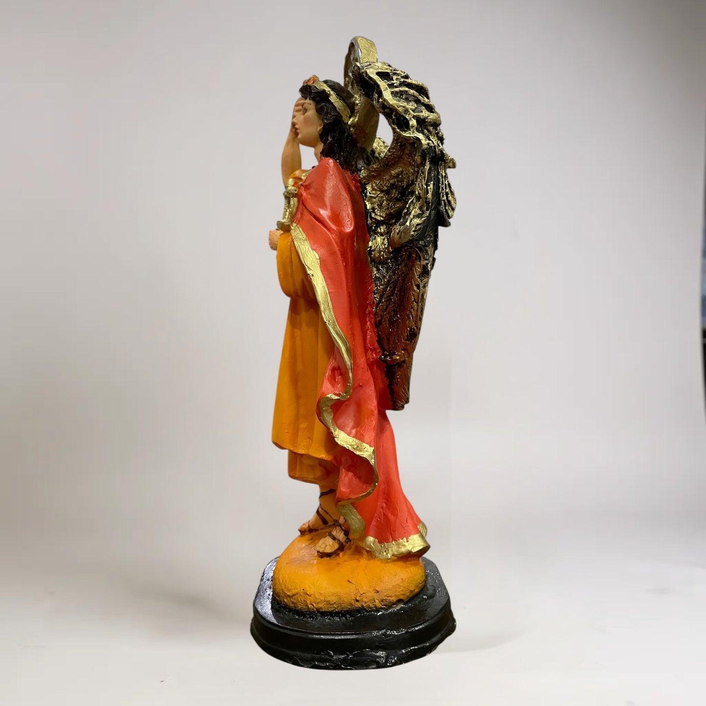 Arcangeles De 30 CM En Resina Pintados A Mano